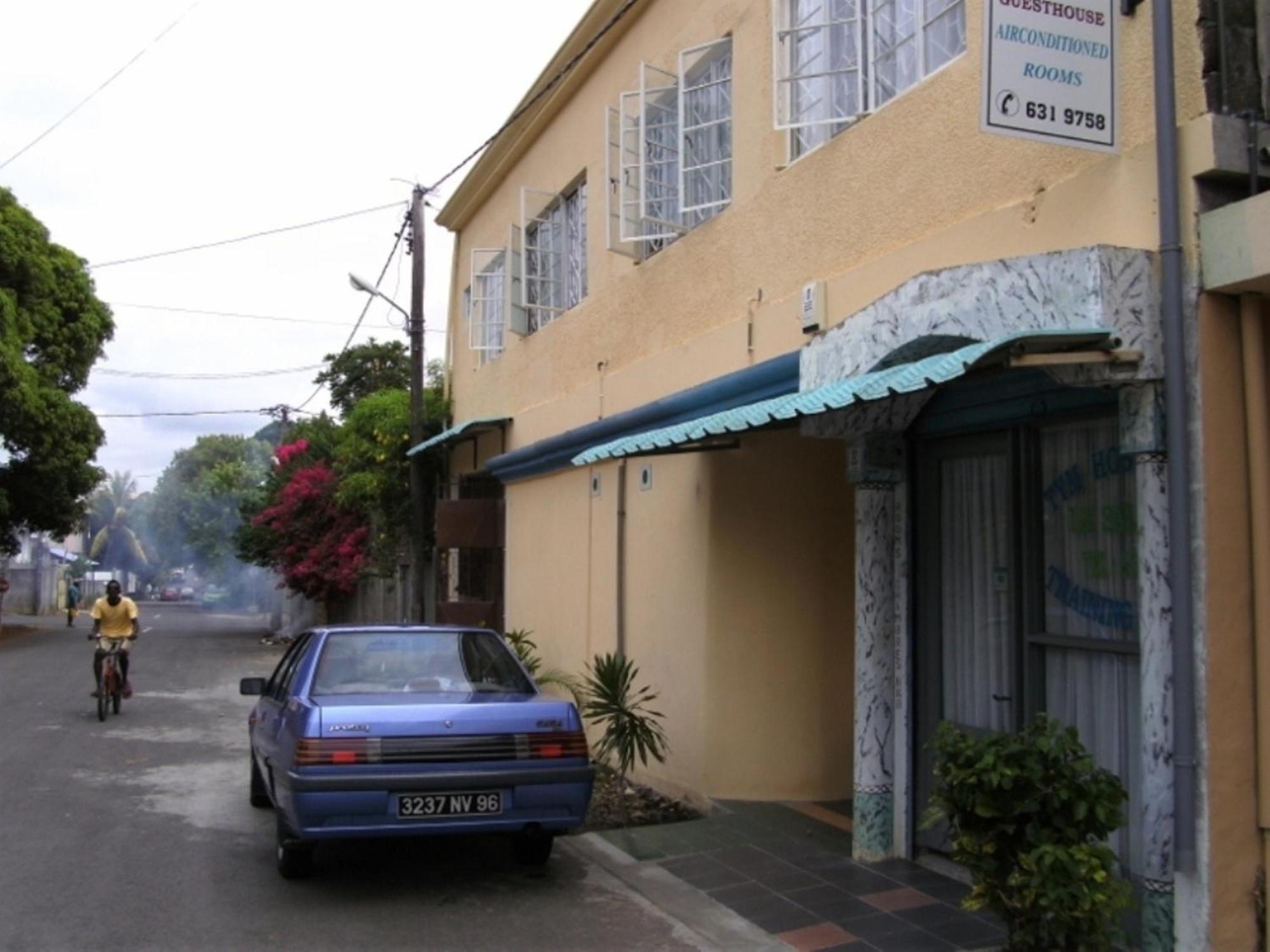 Auberge Le Saladier Mahebourg Bagian luar foto