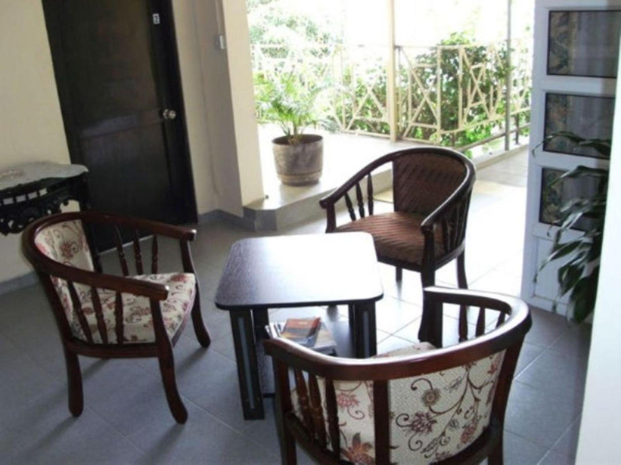 Auberge Le Saladier Mahebourg Bagian luar foto