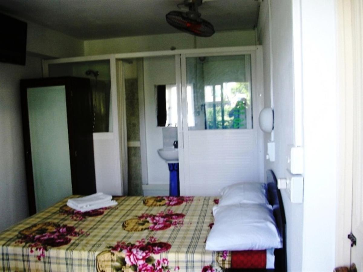 Auberge Le Saladier Mahebourg Bagian luar foto