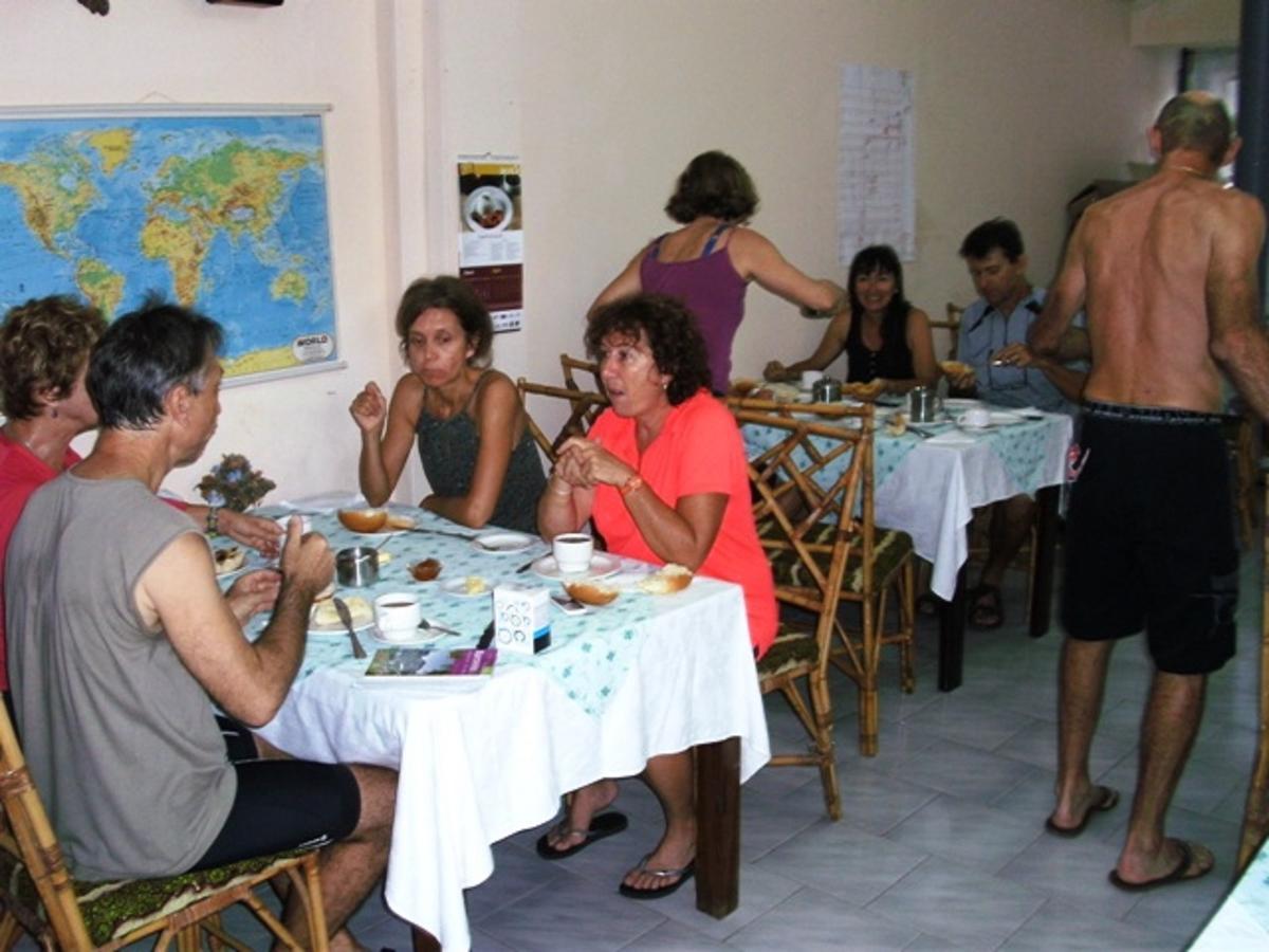 Auberge Le Saladier Mahebourg Bagian luar foto