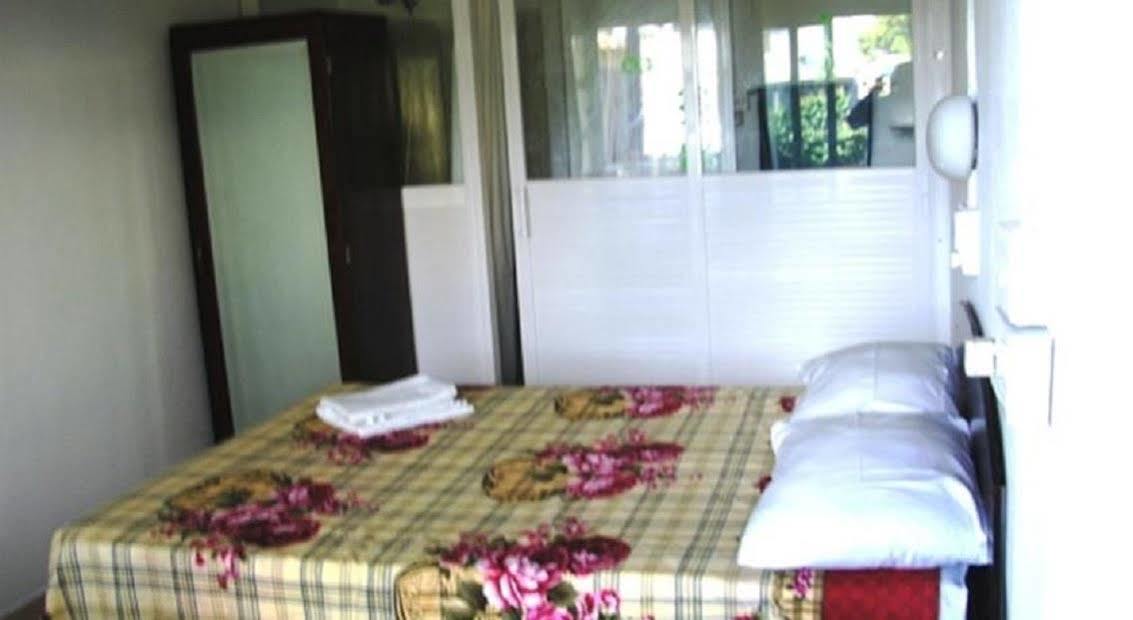 Auberge Le Saladier Mahebourg Bagian luar foto